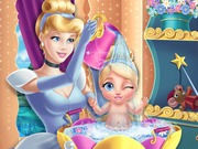 play Cinderella Baby Wash Kissing