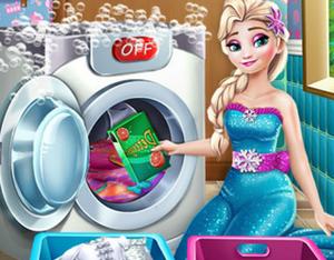 play Elsa Laundry Day