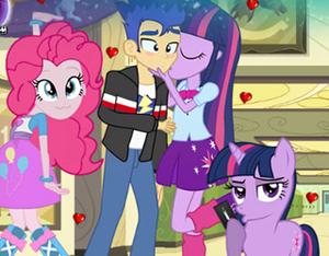 play Equestria Sweet Kiss