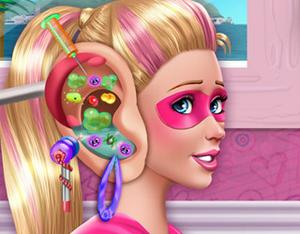 play Super Barbie Ear Doctor