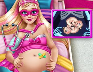 play Super Barbie Pregnant Emergency