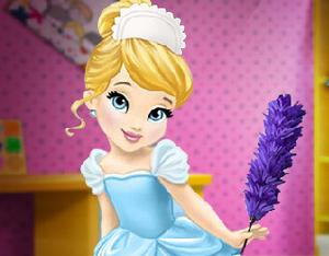 play Baby Cinderella House Cleaning