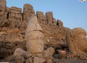 play Escape From Mount Nemrut Statues