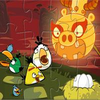 play Angry Birds Scary Puzzle