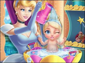 play Cinderella Baby Wash