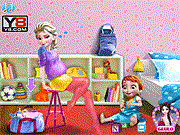 play Elsa And The New Born Baby