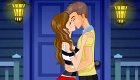play First Kiss Dress Up