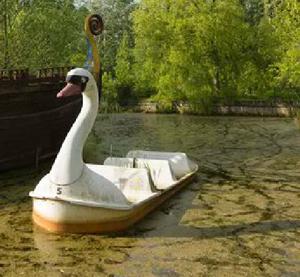 play Eight Escape From Spree Park