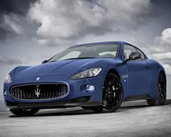 play Maserati Gt Jigsaw