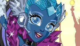 play Monster High Dress Up Astra Nova