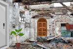 play Deteriorated House Escape