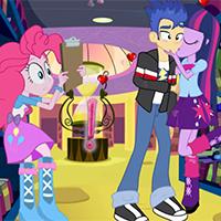 play Equestria Girls Secret Kiss