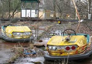 play Escape From Abandoned Camelot Theme Park