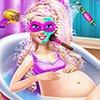 Play Pregnant Super Barbie Spa