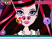 play Draculaura Nose Doctor