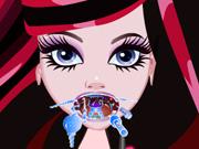 play Monster High Throat Care