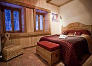 play Luxury Chalet Escape