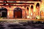 play Old Abondaned Hall Escape