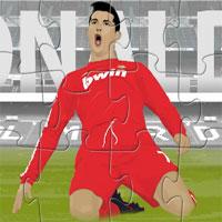 play Ronaldo Soccer Puzzle