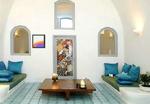 play Escape From Santorini