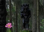 play Escape Reporter From Devil Forest