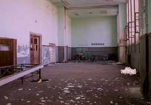 play Escape From Pensionnat Catholique