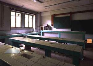 play Eight Escape From Pensionnat Catholique