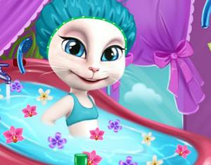 play Talking Angela Spa Day