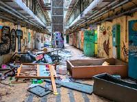 play Escape From Prison H15