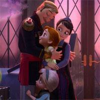 play Frozen Family Portrait