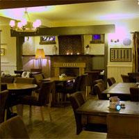play Escape From Athelhampton House