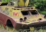 play Abandoned Tank Forest Escape