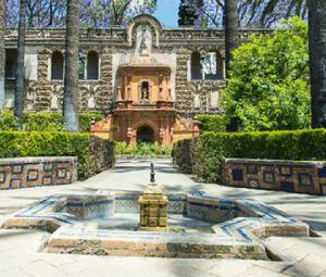 play Eight Escape From Alcazar Of Seville