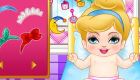 play Cinderella And Draculaura Baby Dress Up