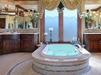 play Royal Bathroom Escape