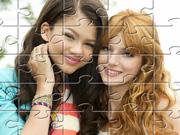 play Zendaya And Bella Bff