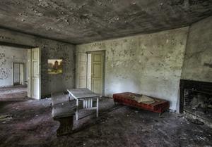 play Lonely Escape Manor Game