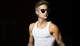 play Justin Bieber Educational Game
