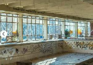 play Abandoned Pankow Schwimmhalle Escape Game