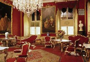 play Schonbrunn Palace Escape Game