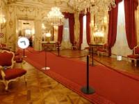 play Schonbrunn Palace Escape