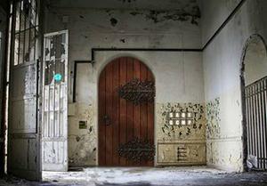 play Mental Hospital Game