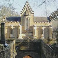 play Escape-Highgate-Cemetery-Gothic