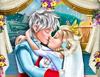 Ice Queen Wedding Kiss