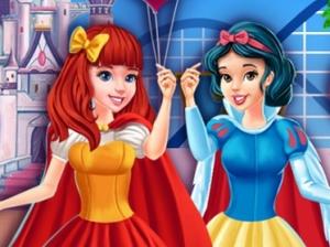 play Princesses At Disneyland