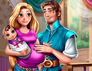 play Rapunzel And Flynn Happy Family