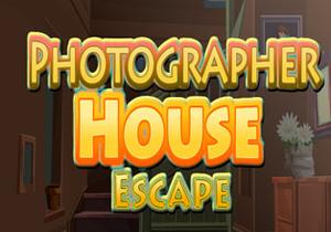 play Photographer House Escape