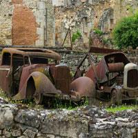 play Abandoned Car Garage Escape