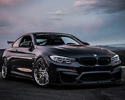 play Bmw M4