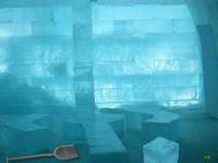 play Ice Castle Escape